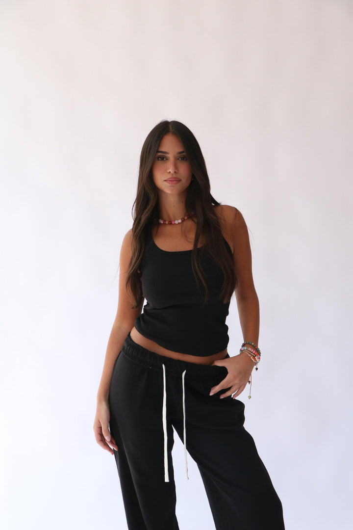 חליפת בקי - שחור